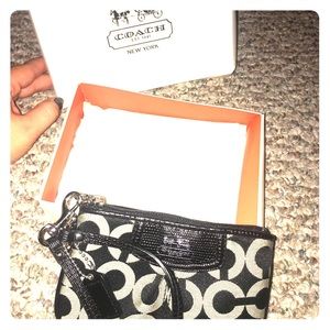 100% Authentic - Coach wristlet